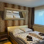 Apartment Dusseldorf-South - Self Check-In